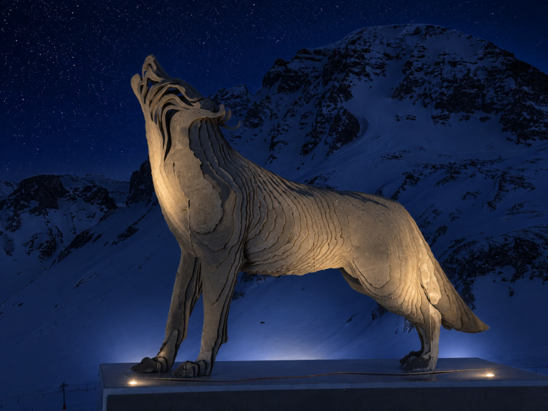 Wolf of Tignes monumental steel wolf sculpture by Steve Chaudanson installed in the French Alps.