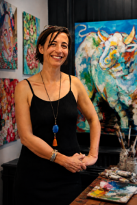 Julie Buffet live painting – French contemporary artist creating a colourful figurative artwork